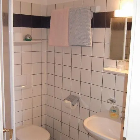 Hotel-Strandbad-Pension Eden Баден