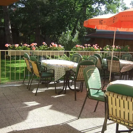 Hotel-Strandbad-Pension Eden Отель 4*